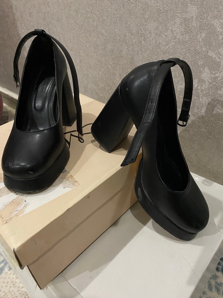 Siyah Platform Topuklu Kadın Ayakkabı - Görsel 3