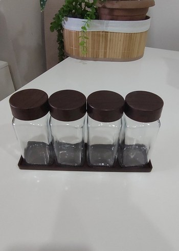 Beden Renk Akasya Kapaklı Cam Baharatlık Seti