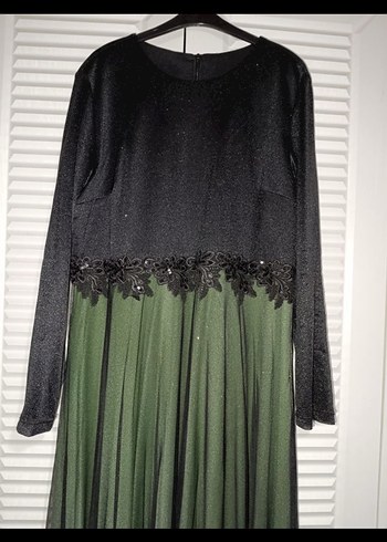 Abiye Uzun Kollu Yeşil Pilili Gotik Elbise