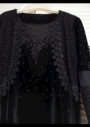 Alfabeta Uzun Kollu Siyah Gotik Dantel İşlemeli Kadife Elbise