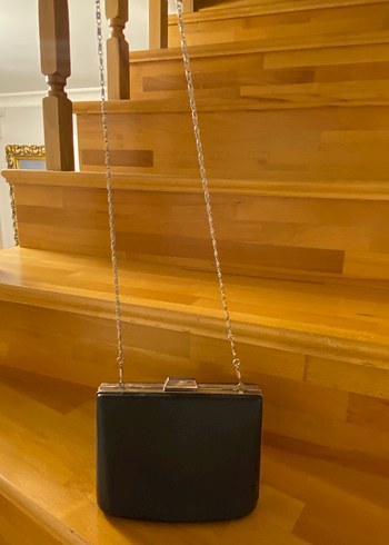 Zincir Detaylı Siyah Deri Kadın Clutch Çanta