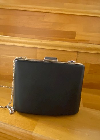 Diğer Zincir Detaylı Siyah Deri Kadın Clutch Çanta