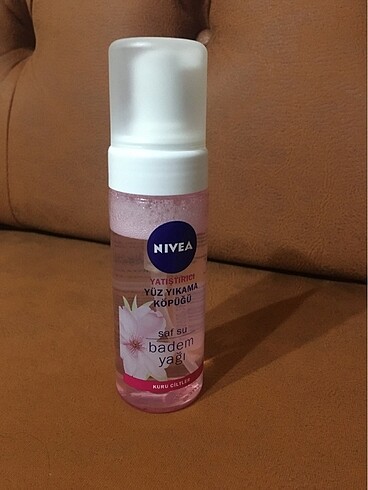 Nivea yüz yıkama köpüğü