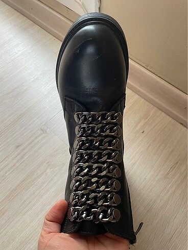 Zincir detaylı Derimod Bot - Görsel 6