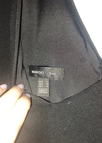 mango siyah v yaka kolsuz elbise - Görsel 3