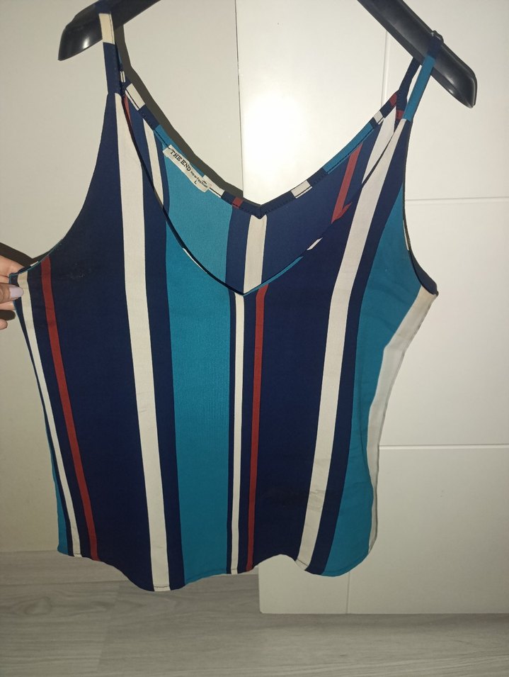 V Yaka Çizgili Mavi Kadın Atlet - Görsel 2