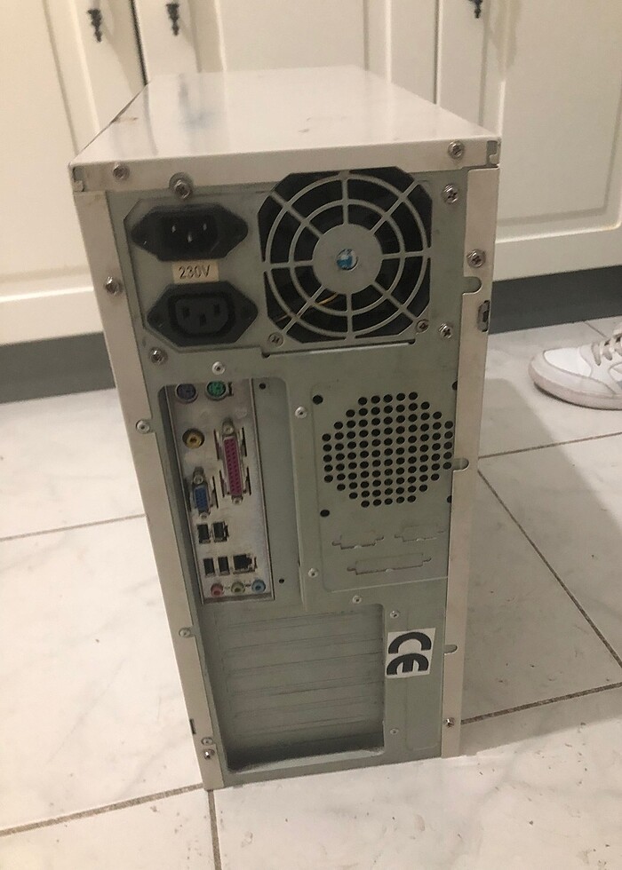 Bilgisayar kasası - Görsel 2