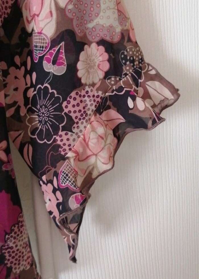 Şifon V Yaka Gömlek - Görsel 3