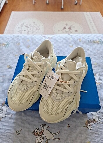 Adidas Adidas Ozwegoo 35.5