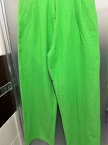 Yeşil keten pantolon