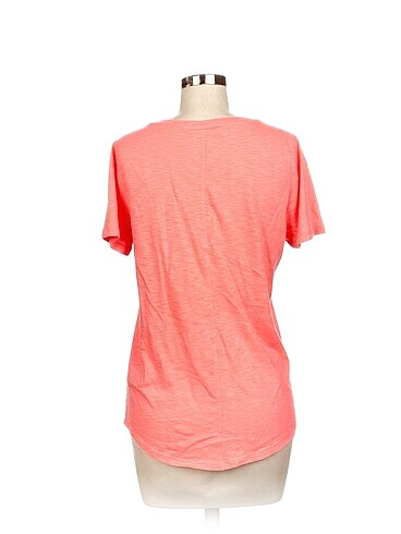 s Beden Gap T-shirt %70 İndirimli.