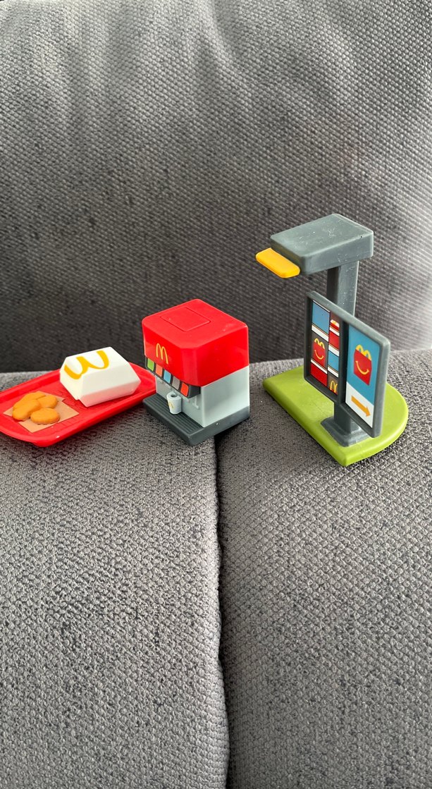 Renkli McDonald's Oyuncak Seti - Görsel 4