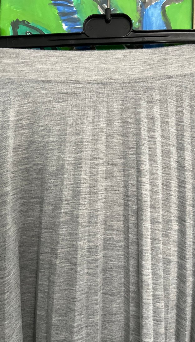 Gri Renkli Uzun Pilili Kadın Etek - Görsel 2