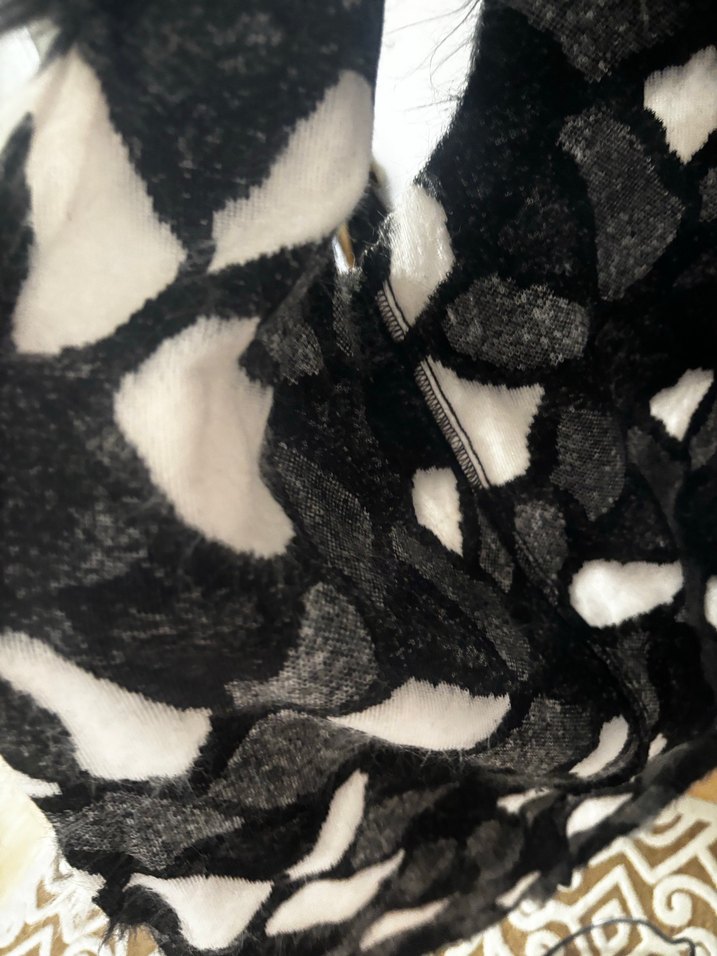 Uzun Kesim Zebra Desenli Kürklü Yelek - Görsel 3