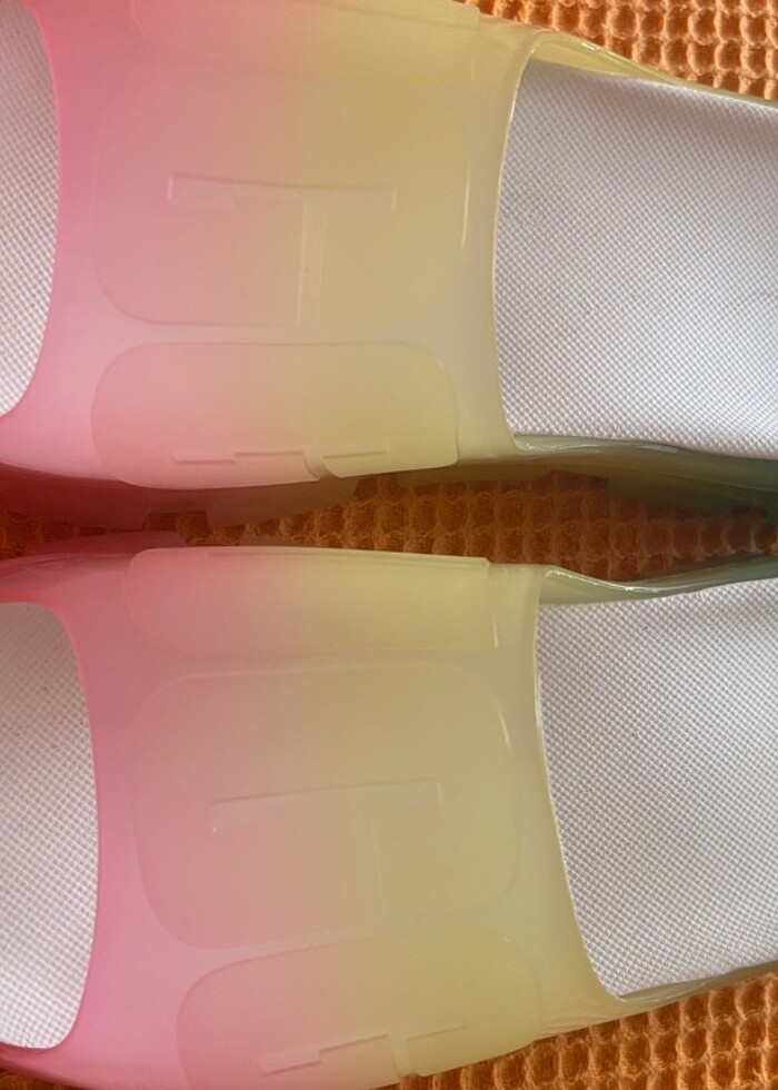 Ugg orjinal hiç kullanılmamış terlik - Görsel 2