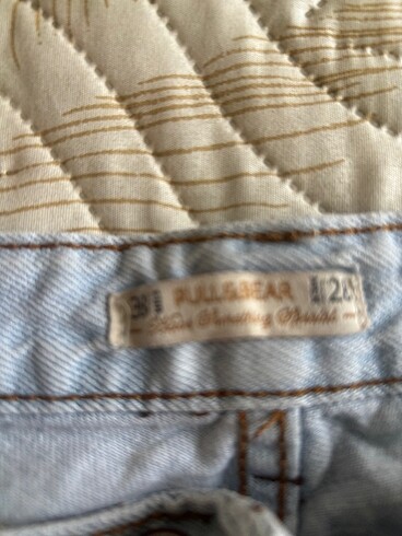 Yırtık kot pantalon - Görsel 5