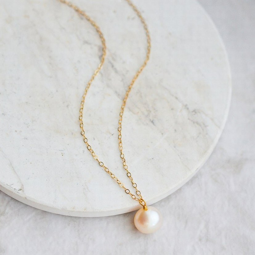 Gold zincir Beyaz inci detaylı kolye - Görsel 5