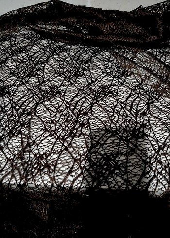 Koyu Kahverengi Gotik Tül Perde - Görsel 5