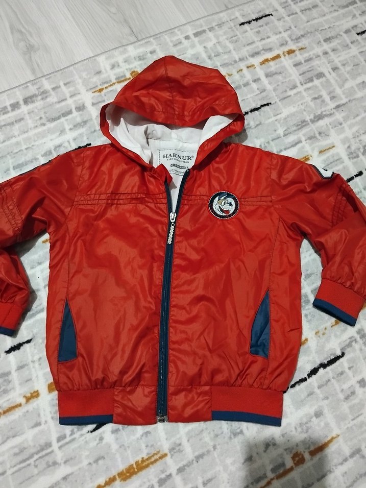 Kapüşonlu Kırmızı Fermuarlı Erkek Çocuk Ceketi - Görsel 2