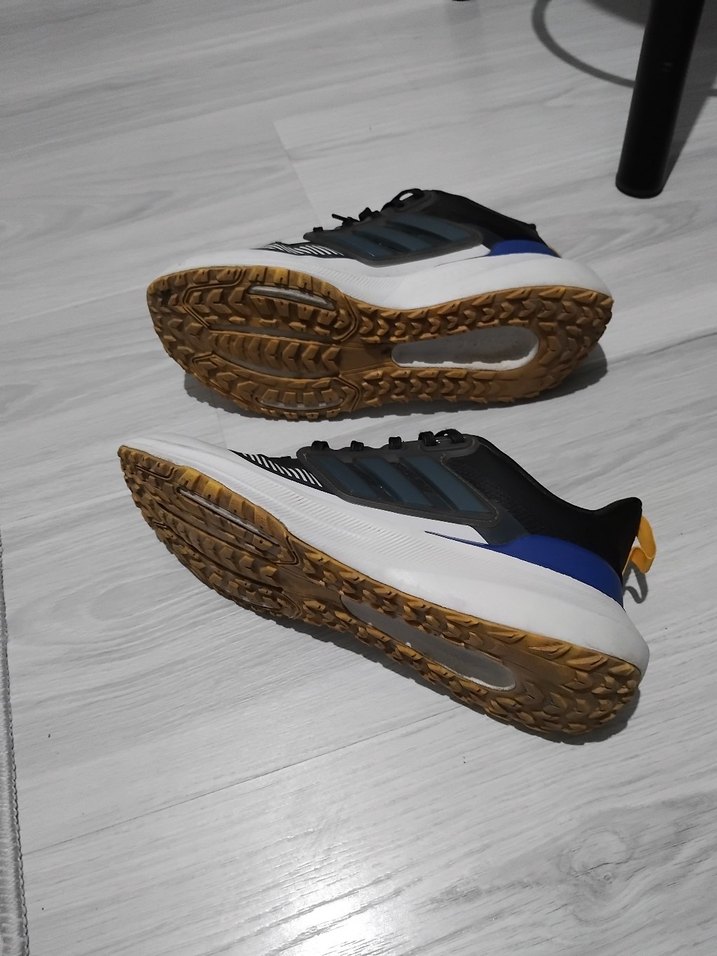 Adidas Siyah Bağcıklı Spor Ayakkabı - Görsel 5