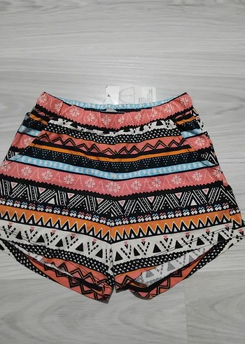 LC Waikiki Etnik Desenli Renkli Cocuk Sort Rahat Ve Sik