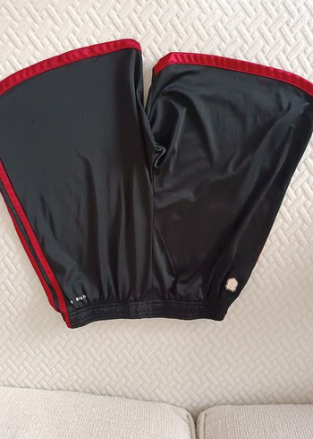 Adidas Beşiktaş Erkek Çocuk futbolcu Şortu - Görsel 2