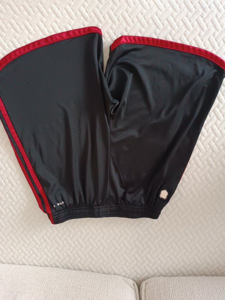 Adidas Beşiktaş Erkek Çocuk futbolcu Şortu - Görsel 2