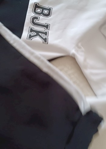 BJK Baskılı Kapüşonlu Erkek Sweatshirt ve şort - Görsel 2