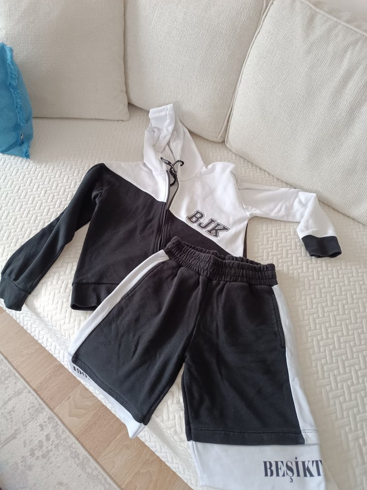 BJK Baskılı Kapüşonlu Erkek Sweatshirt ve şort - Görsel 5