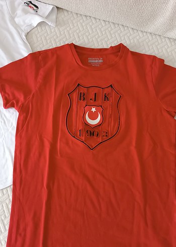 Kısa Kollu Kırmızı BJK Baskılı Erkek çocuk Tişört - Görsel 4