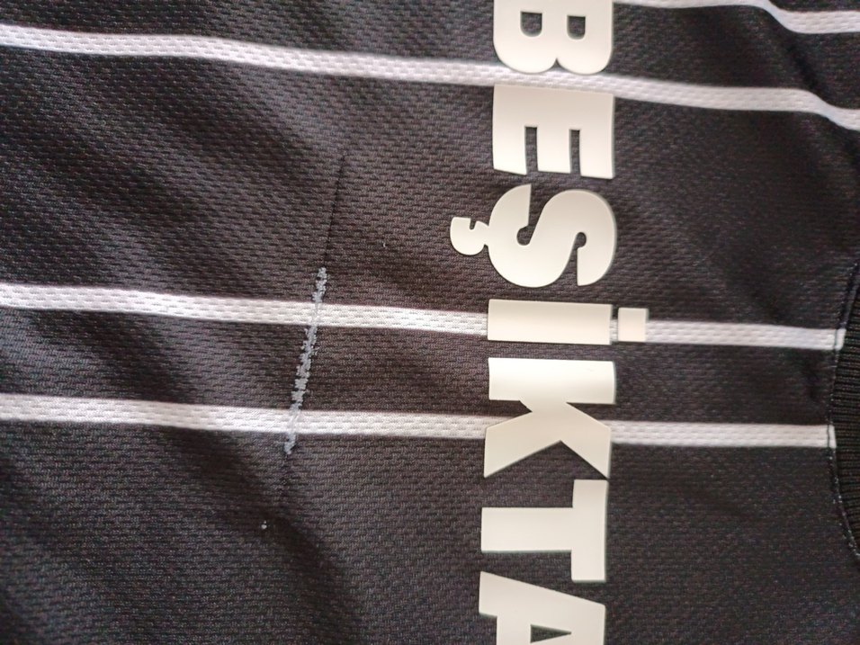 Beşiktaş Siyah Çizgili Erkek Tişört - Görsel 3