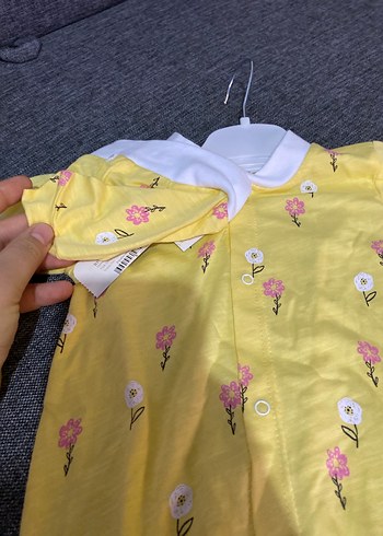 Sarı Çiçekli Bebek Tulumu - Görsel 2