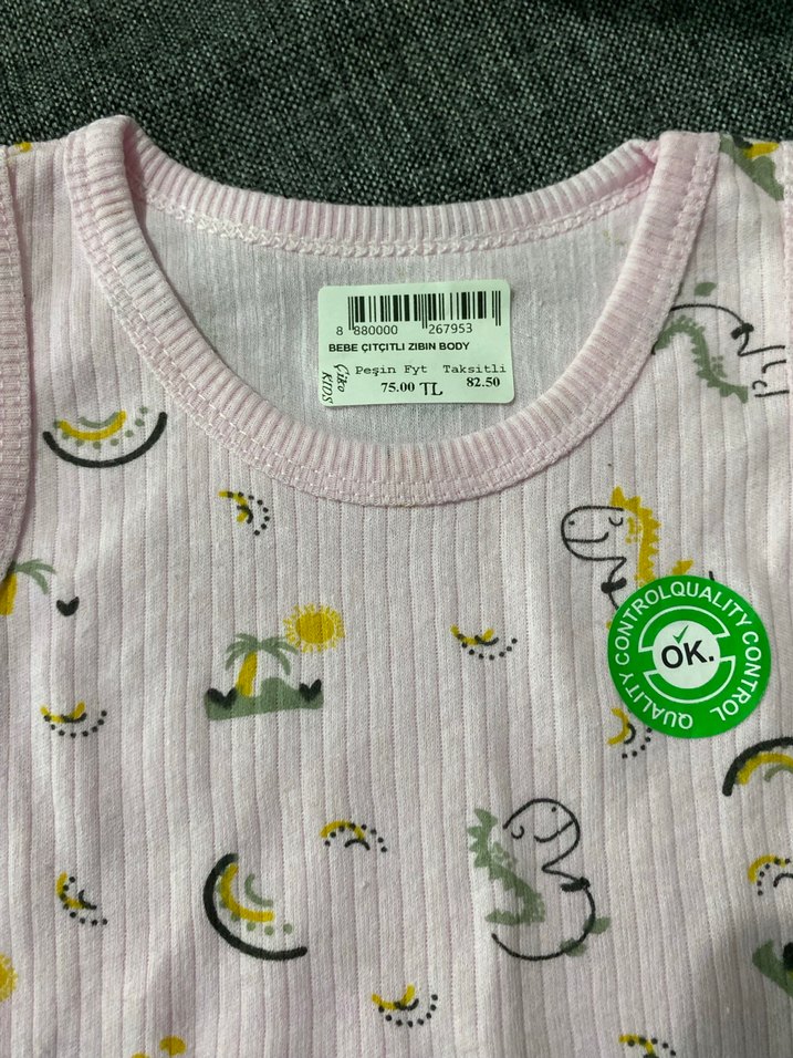 Kız Bebek Kolsuz Örme Tulum - Görsel 2