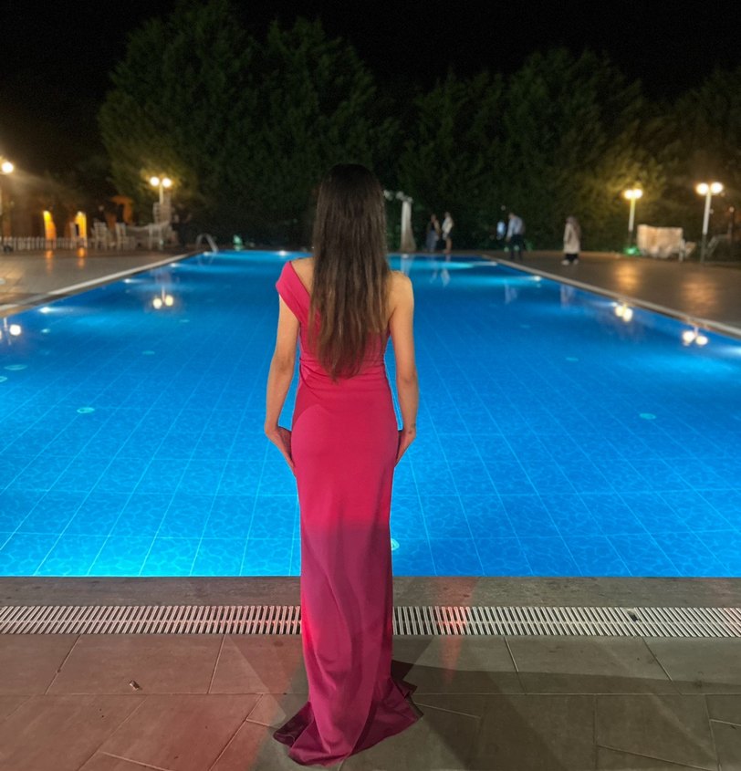 Uzun Pembe Drapeli Straplez Elbise - Görsel 3