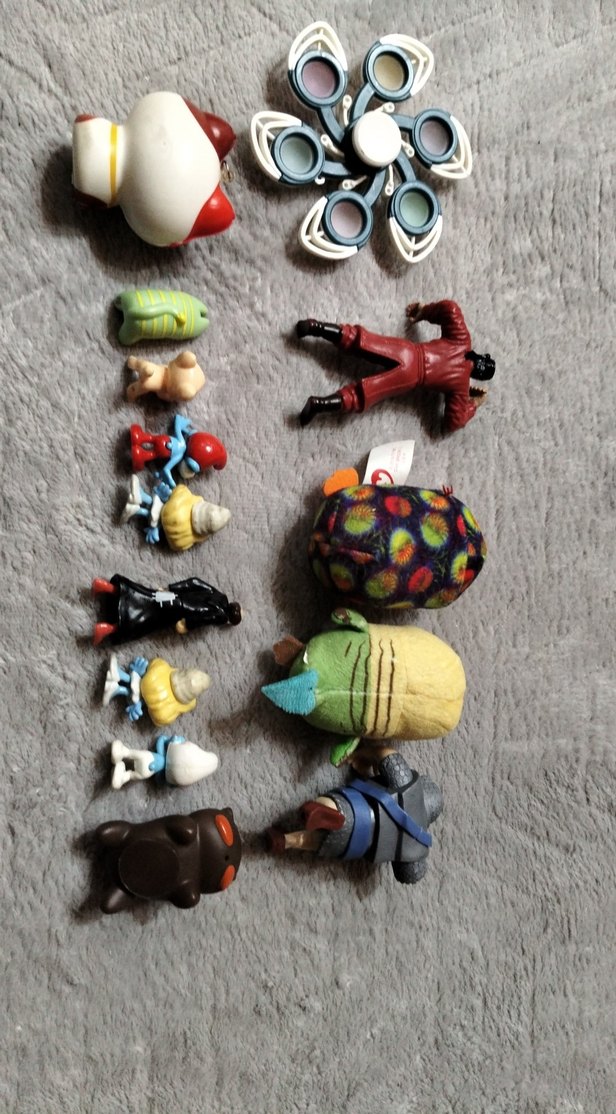 Renkli Çeşitli Aksiyon Figürleri Seti - Görsel 2