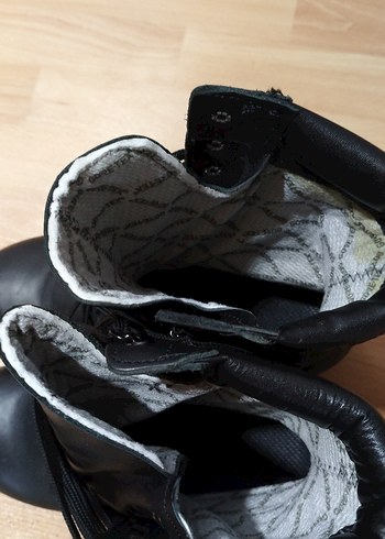 Siyah Deri Gotik Tokalı Erkek Botları - Görsel 2