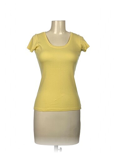 Koton T-shirt %70 İndirimli.