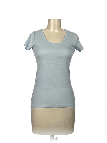Koton T-shirt %70 İndirimli.