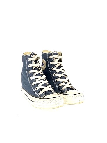 Converse Converse Spor Ayakkabı %70 İndirimli.