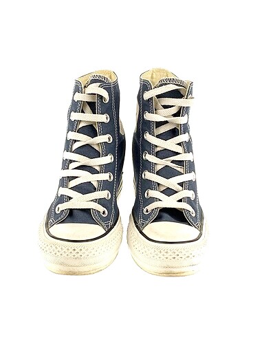 37,5 Beden Converse Spor Ayakkabı %70 İndirimli.