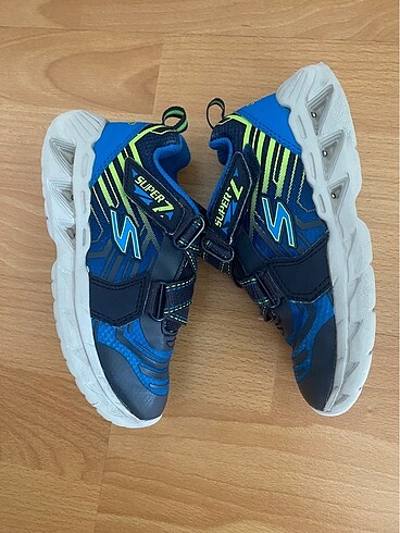 Skechers ışıklı ayakkabı