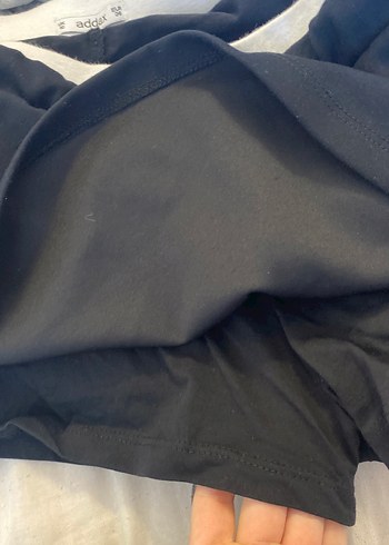 38 Beden Siyah Bel Detaylı Mini Etek içi sortlu