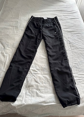 Siyah spor pantalon
