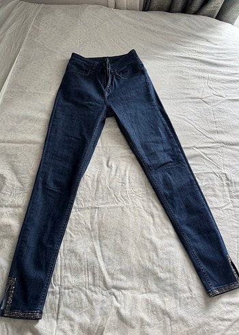 Kadın Lacivert Dar Kesim Midi Kot Pantolon