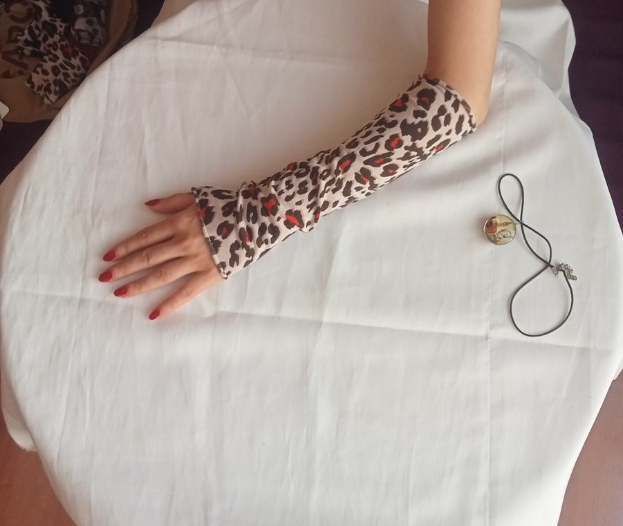 Bej Dantel Detaylı Renkli Bohem Eldiven - Görsel 3