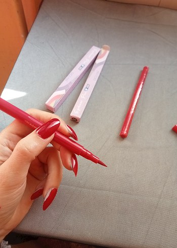 Ocean Suya Dayanıklı Kırmızı Likit Eyeliner - Görsel 5