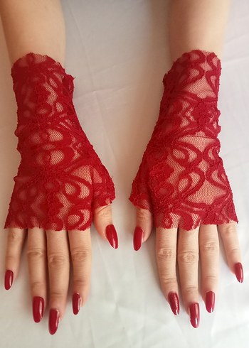 Kırmızı Dantel Yarım Parmak Goth Eldiven - Görsel 2