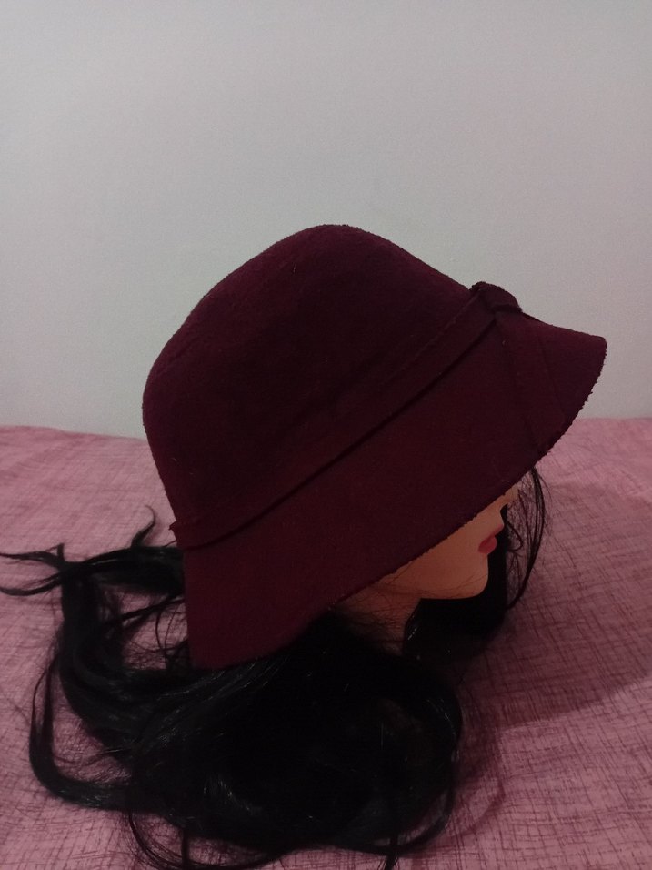 Bordo Keçe Şapka  Şık & Retro Stil - Görsel 4