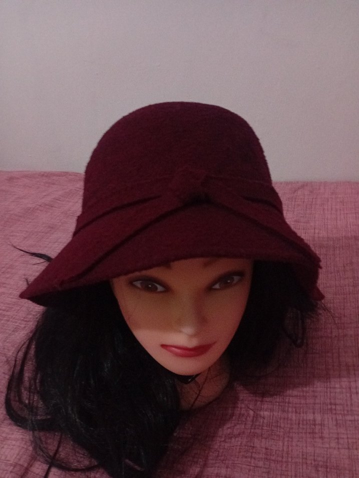 Bordo Keçe Şapka  Şık & Retro Stil - Görsel 3