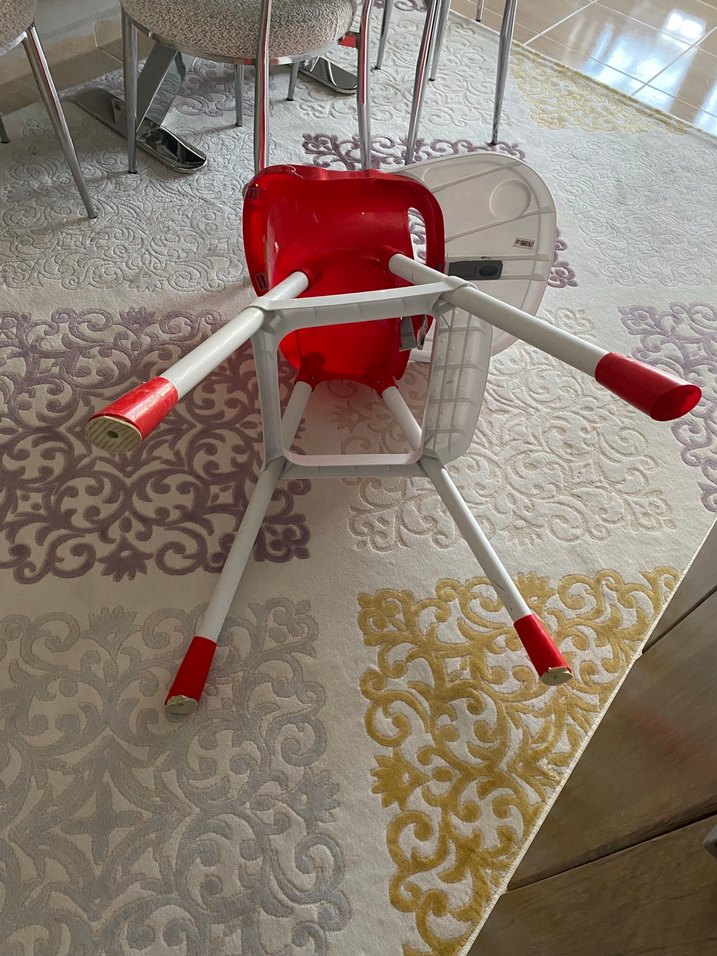 Kırmızı ve Gri Bebek Mama Sandalyesi - Görsel 4